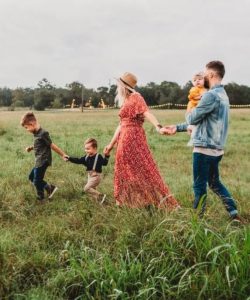60be40440d1dbf68f29da606_family_walking_nature-p-500-